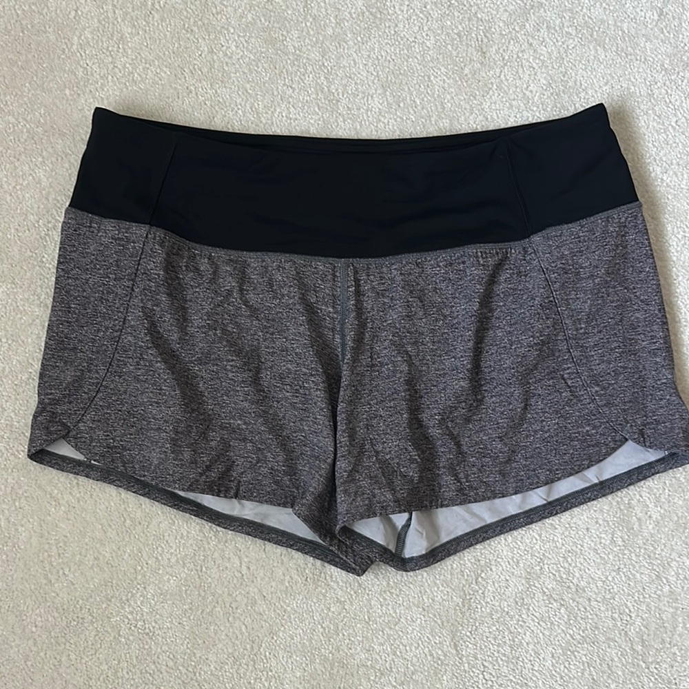 Lululemon | Run Times Short II (EUC)